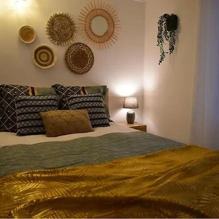 פואטייה Joli Apartment Proche Du Centre-Ville מראה חיצוני תמונה