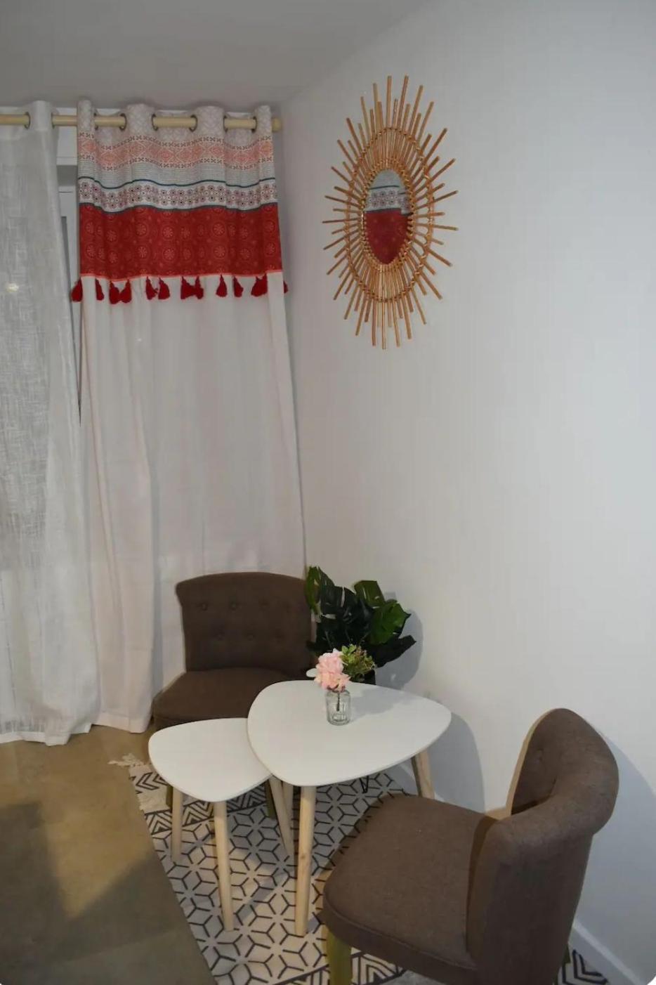פואטייה Joli Apartment Proche Du Centre-Ville מראה חיצוני תמונה